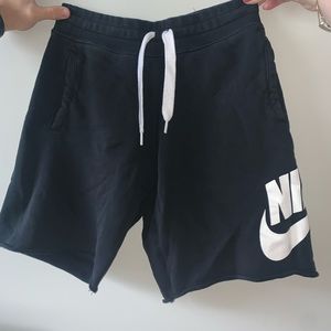 MENS NIKE SHORTS